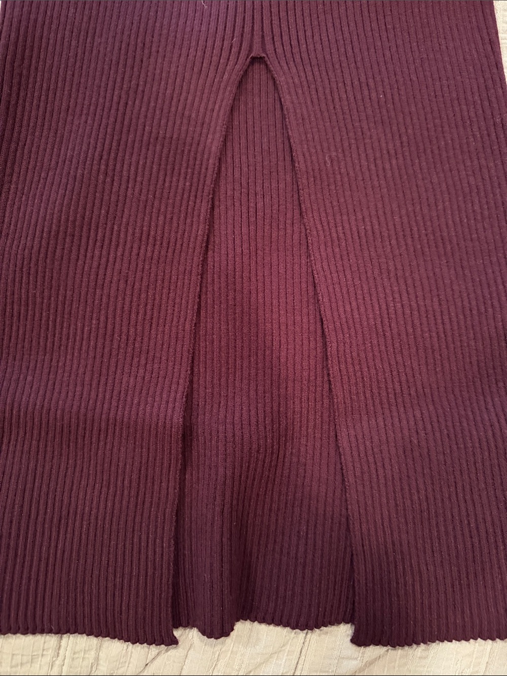 She + Sky Ribbed Midi Skirt in Burgundy - Picture 3 of 5